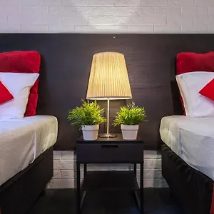 Ascot Budget & Residences Брисбен